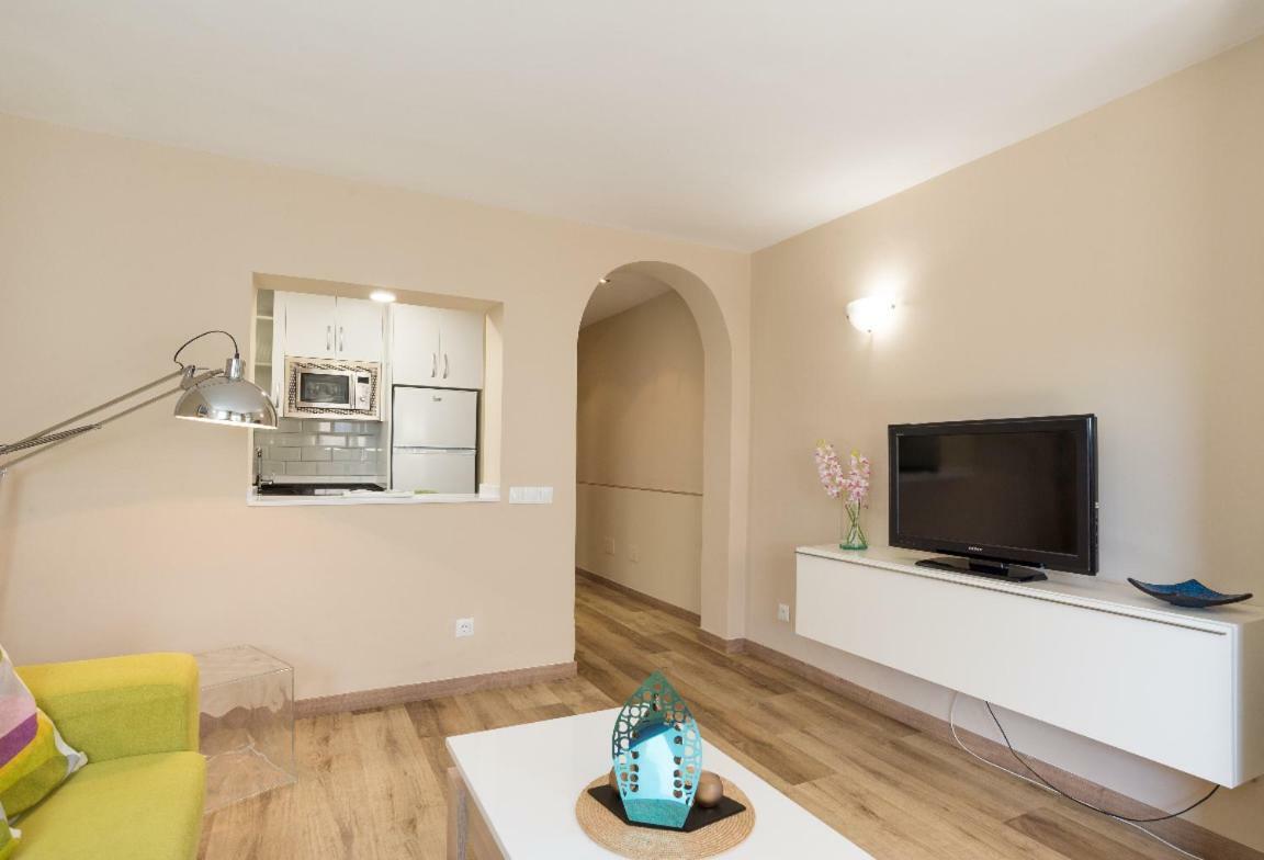 Cozy Loft Near The Beach Торемолинос Екстериор снимка